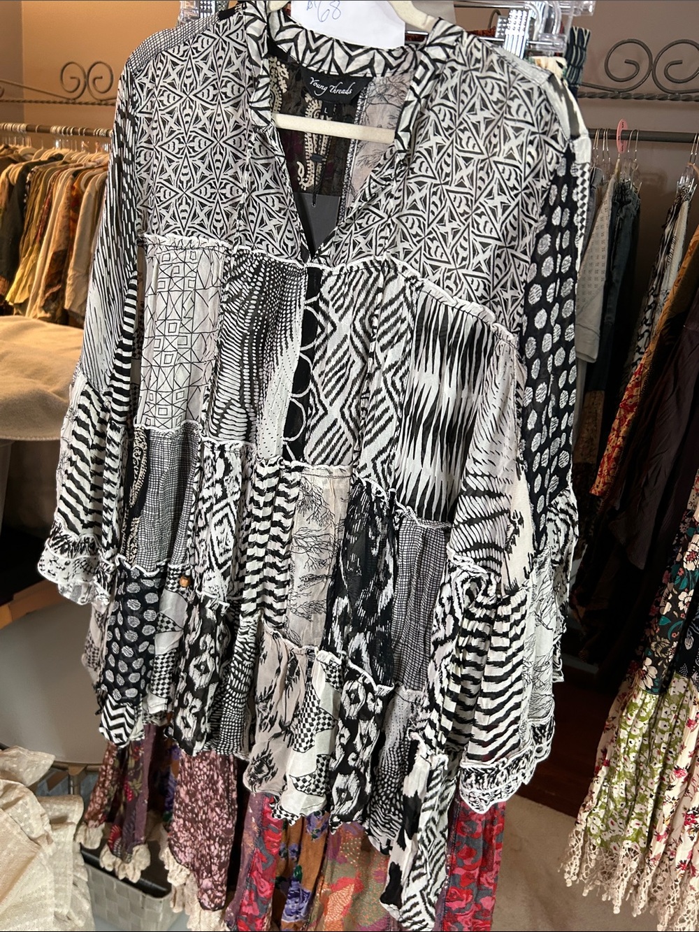 Young threads Top black white Long Sleeve Viscose Medium